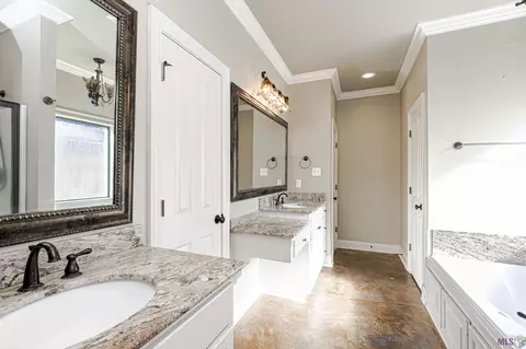 31115 Green Leaf Dr, Walker, LA 70785 photo 17