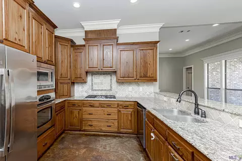 31115 Green Leaf Dr, Walker, LA 70785 photo 8