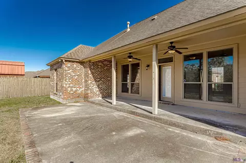 31115 Green Leaf Dr, Walker, LA 70785 photo 6