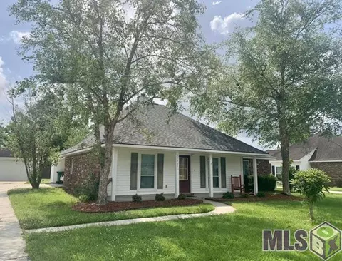 25904 Richmond S Ridge Ave, Denham Springs, LA 70726