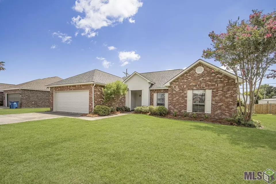 266 Melissa Ave, Port Allen, LA 70767 9 Photos Movoto