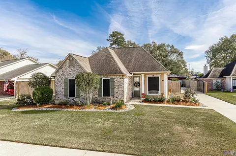 6243 Parterre Dr, Baton Rouge, LA 70817