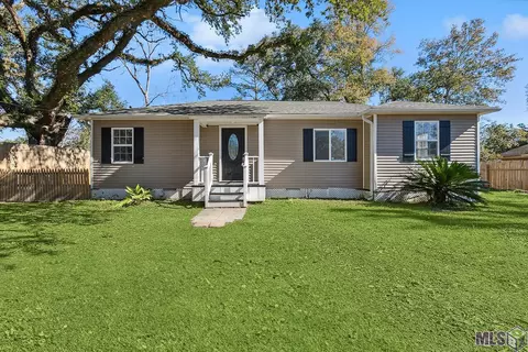 450 S 2nd St, Ponchatoula, LA 70454