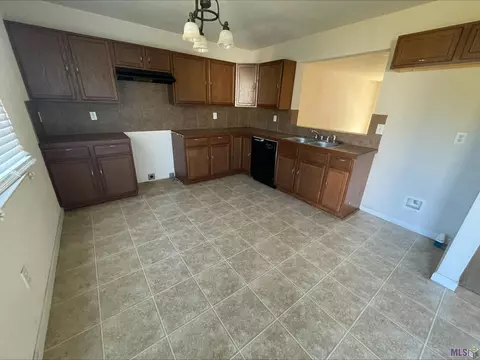 26237 Bobby Gill Rd, Denham Springs, LA 70726 photo 4