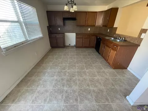 26237 Bobby Gill Rd, Denham Springs, LA 70726 photo 3