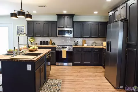 20467 Carpenter Rd, Springfield, LA 70462 photo 5