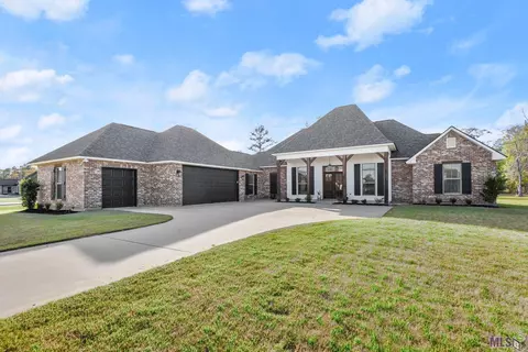 14157 Kaden Creek Dr, Walker, LA 70785