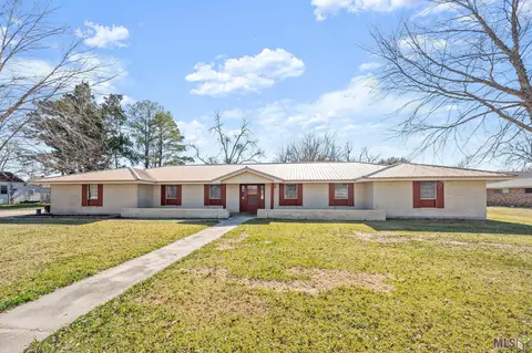 58115 Homestead Dr, Plaquemine, LA 70764