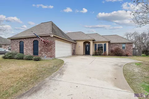 6249 Sandy Creek Ln, Zachary, LA 70791