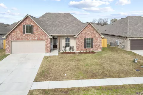 1657 Plainsknoll Ave, Zachary, LA 70791