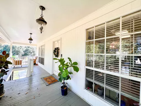 10448 Jefferson Hwy #E, Baton Rouge, LA 70809