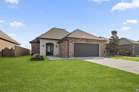 15394 Mossystone Dr, Prairieville, LA 70769