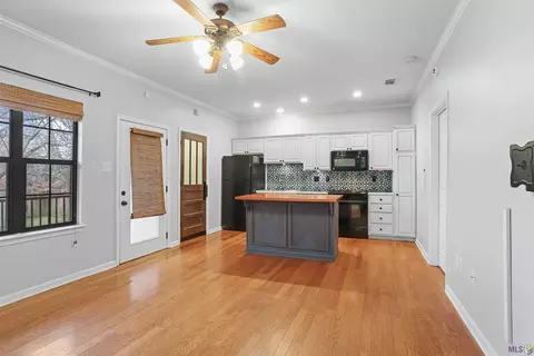 612 S Kenilworth Pkwy #2B, Baton Rouge, LA 70820