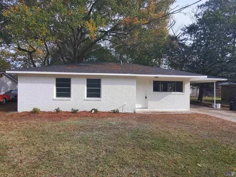 8982 Cedar Glen Dr, Baton Rouge, LA 70812