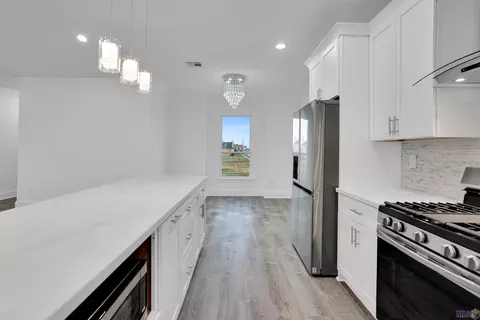 604 Daryl Dr, Chalmette, LA 70043 photo 7