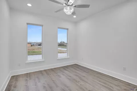 604 Daryl Dr, Chalmette, LA 70043 photo 17