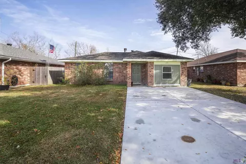 268 Janet Dr, Saint Rose, LA 70087