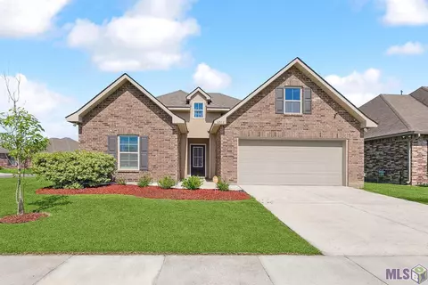 6382 Mallard Crossing Dr, Zachary, LA 70791