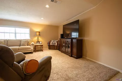 111 Flowerwood Ct, Luling, LA 70070 photo 4