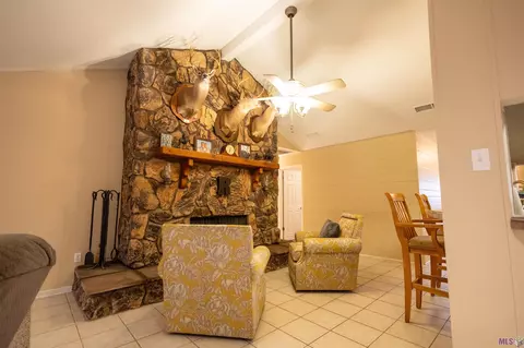 111 Flowerwood Ct, Luling, LA 70070 photo 5