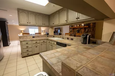 111 Flowerwood Ct, Luling, LA 70070 photo 7