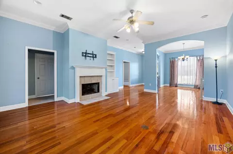 34091 Spring Lake Dr, Walker, LA 70785 photo 4