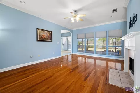 34091 Spring Lake Dr, Walker, LA 70785 photo 3