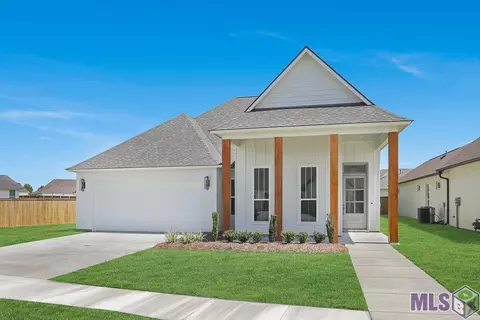 4444 Percheron Ave, Baton Rouge, LA 70820