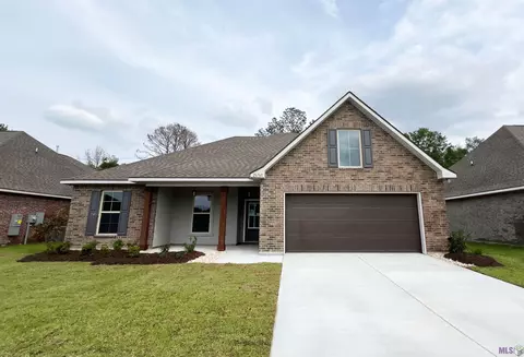 26761 Elmcrest Dr, Denham Springs, LA 70726