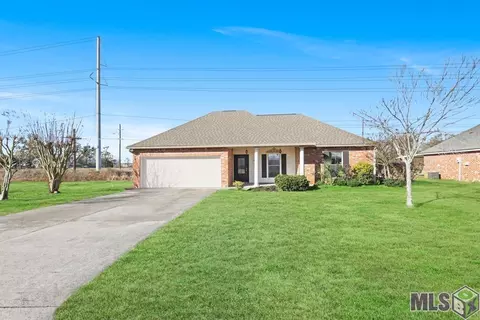 203 Key Biscayne Dr, Port Allen, LA 70767