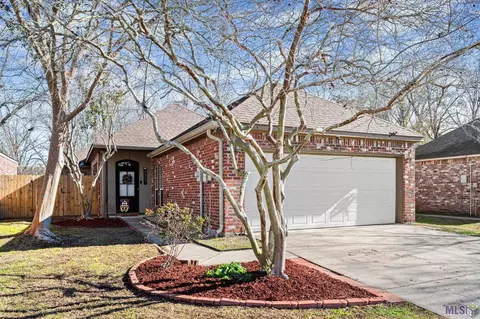 5521 Arialo Dr, Baton Rouge, LA 70820