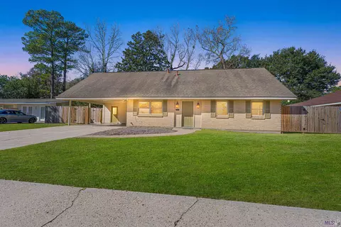 635 College Hill Dr, Baton Rouge, LA 70808