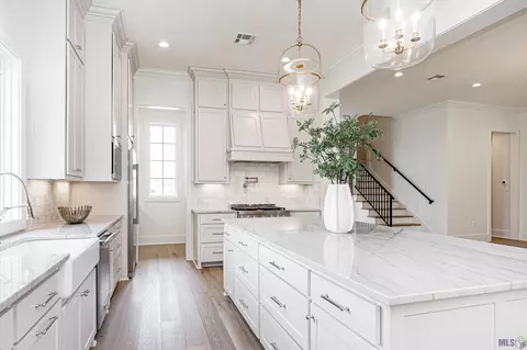 1630 Tiger Crossing Dr, Baton Rouge, LA 70810