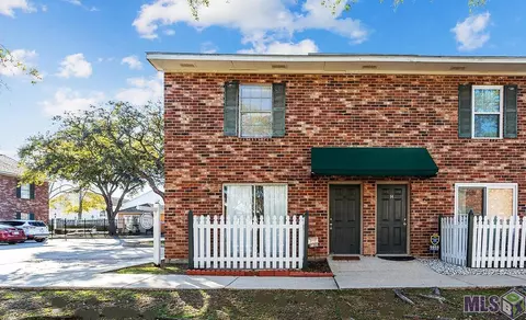 9855 Jefferson Hwy #W-13, Baton Rouge, LA 70809