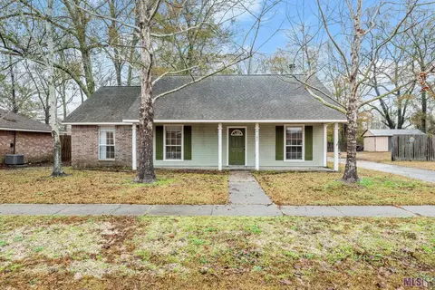 4189 Cottonwood St, Zachary, LA 70791