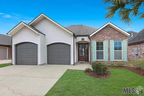 3253 Timber Grove Dr, Baton Rouge, LA 70816
