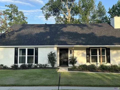 1138 Chippenham Dr, Baton Rouge, LA 70808