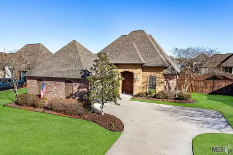 4342 Trial Dr, Addis, LA 70710
