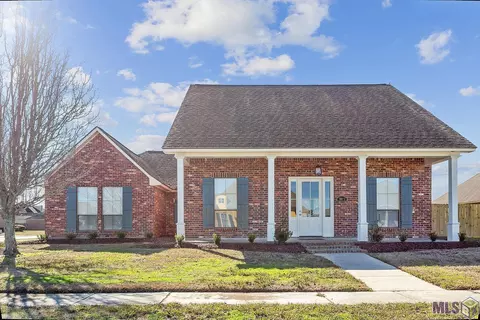3042 Twin Lakes Ct, Zachary, LA 70791