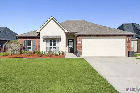 11393 Copperwood Dr, Denham Springs, LA 70726