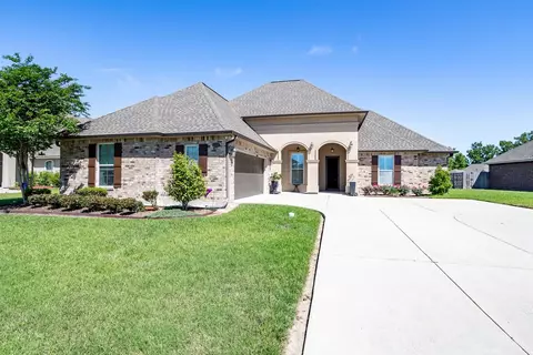 6338 Union Dr, Addis, LA 70710