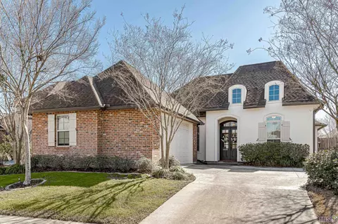 14608 Lake Town Dr, Baton Rouge, LA 70810