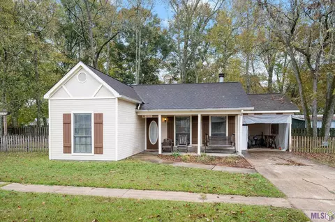 4140 Rosewood St, Zachary, LA 70791