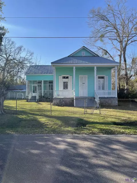 246 Carroll St, Mandeville, LA 70448