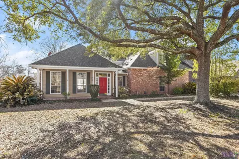 223 Shady Lake Pl W, Baton Rouge, LA 70810