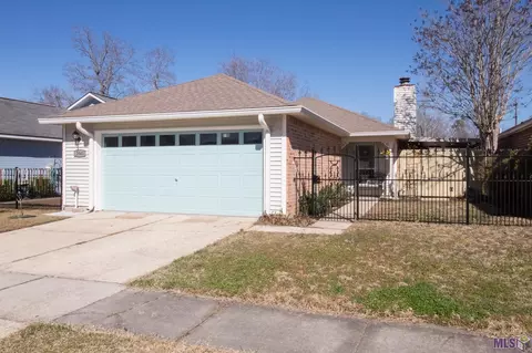 2043 Maple Ridge Ave, Baton Rouge, LA 70816