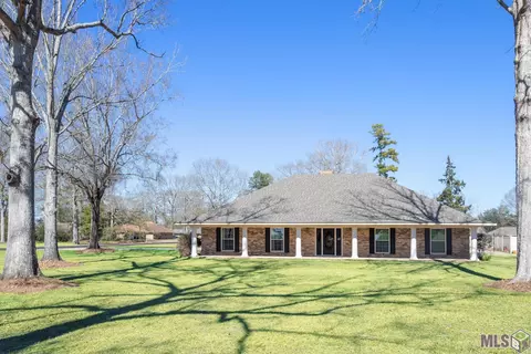 6152 Morgan Rd, Greenwell Springs, LA 70739
