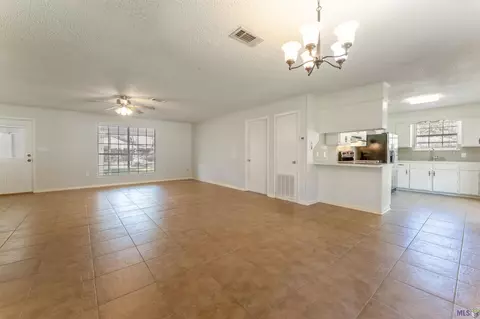 13900 Achord Ln, Walker, LA 70785 photo 4