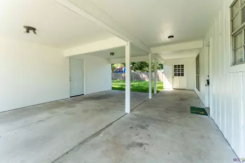 13900 Achord Ln, Walker, LA 70785 photo 3