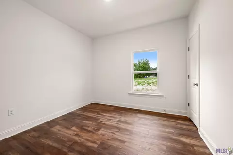 Bedroom - 14741 Carroll Ave, Walker, LA 70785 photo 3 of 3